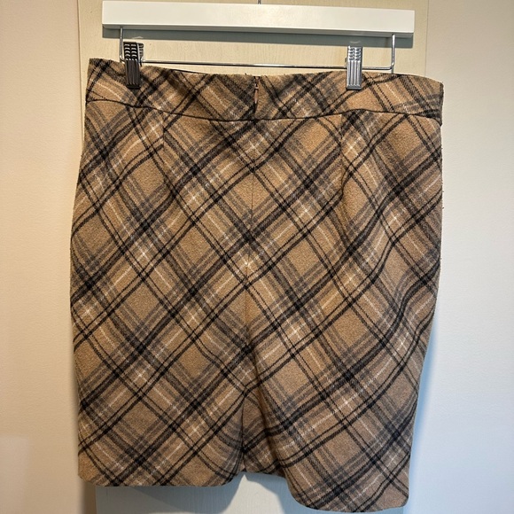 ALFRED SUNG Tan Knee-Length Pencil Skirt for Work - Picture 3 of 3